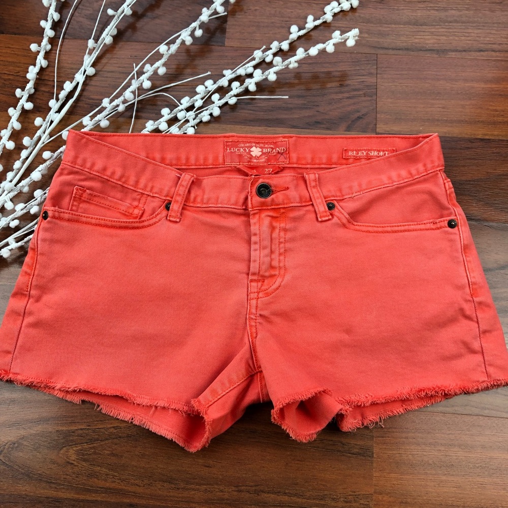 Lucky Brand coral pink Riley denim shorts. Sz.4/27